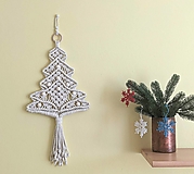 Dekorácie - Macramé stromček svetlý vianočný - 15014917_