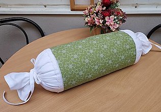 Úžitkový textil - Obliečka na vankúš ,,valec" biele kvety na zelenej - 15027077_
