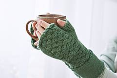 Rukavice - Dámske ručne pletené nátepníčky - zelená - 15027685_