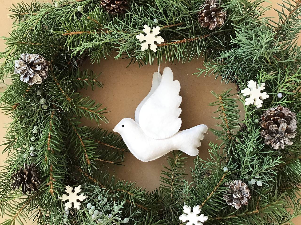 Vianočná holubica- ozdoba na stromček