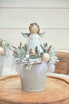 Dekorácie - vianočný kochlík s bielym anjelikom - 15029415_