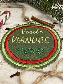 Dekorácie - Veselé VIANOCE " OCKO" (zelený podklad / kožená šnúrka) - 15031588_