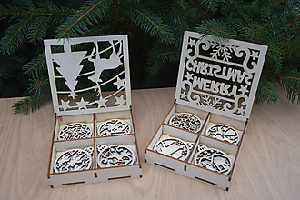 Dekorácie - Drevená krabička s vianočnými ozdobami - 15035752_
