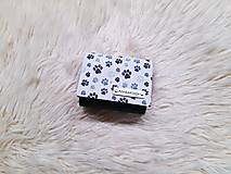Peňaženky - Peňaženka malá čierna ekokoža + zvieracie labky - 15039264_