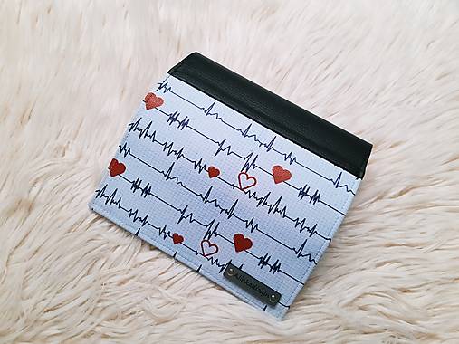 Peňaženka čierna ekokoža + EKG srdca krivka
