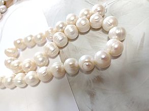 Náhrdelníky - Prívesok riečna perla - 15036084_