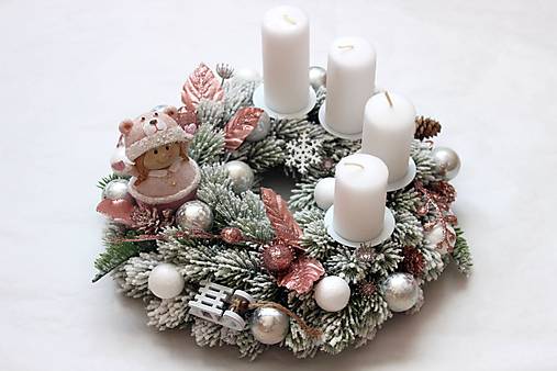 Dekorácie - Adventný veniec - 15040870_