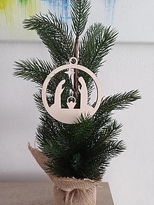 Dekorácie - Vianočná guľa so svätou rodinou - 15048311_