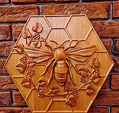Dekorácie - 3D Drevorezba reklama na bránu Domáci včelí med - 15047991_