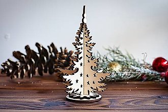 Dekorácie - Vianočný 3D drevený stromček - 15049946_