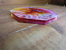 Príbory, varešky, pomôcky - Podšálka, tanierik v ružovo-žltej farbe zo živice - 15051768_