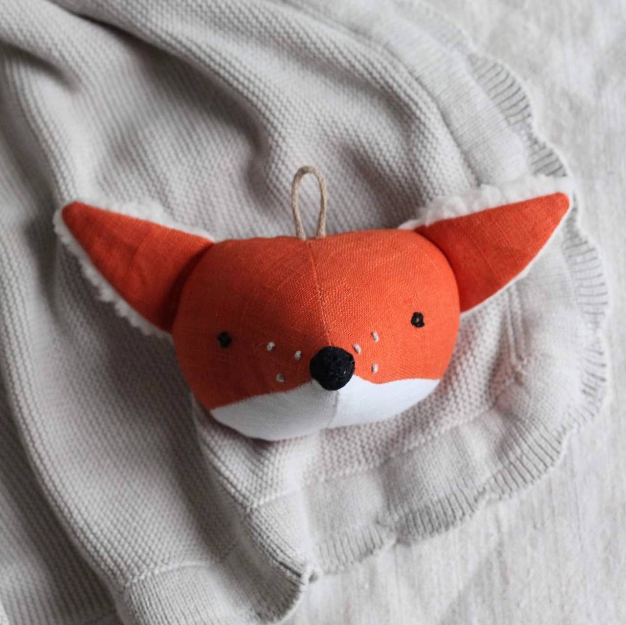 Hrkálka líštička 