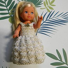 Hračky - háčkované a šité šatičky  pre 11 cm bábiku Evičku (Zlato biele šaty) - 15059372_