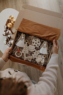 Dekorácie - BOX vianočných ozdôb MIX (9ks) - 15058151_