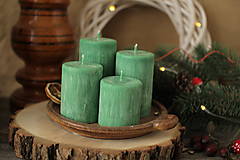 Sviečky - Mrazivé adventné sviečky (smrekovo zelená) - 15065429_