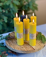 Sviečky - Ručne točená sviečka z medzistienky 100% včelí vosk - 15067047_