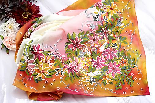 Ručne maľovaná hodvábna šatka Púdrová ružová žltá