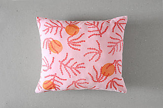 Úžitkový textil - Linorytový polštář / Coral mušelín / Sleva 30 % - 15074501_