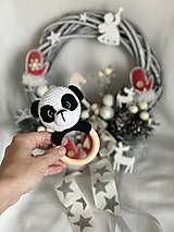 Hračky - Hačkovaná hrkálka - panda - 15072504_