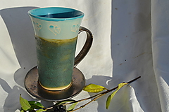 Nádoby - Šálka latte, tyrkysová, zelená so srdiečkami 3,5 dcl. Kamenina. - 15083797_