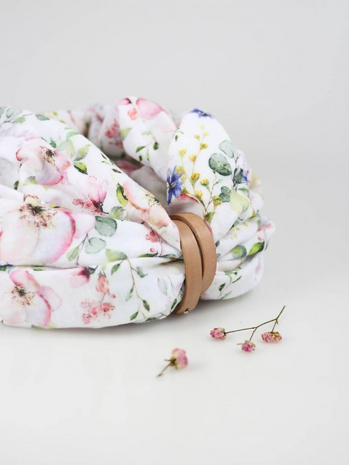 Jemný mušelínový dvojitý nákrčník z kvetinovej bavlny "Rosa"