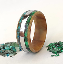 Prstene - Brezový prsteň s oceľou, malachitom a chryzokolom - 15081349_