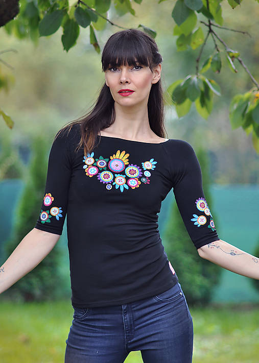 Topy, tričká, tielka - Tričko Happy Flowers Black - 15081373_