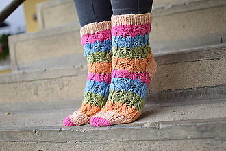 Ponožky, pančuchy, obuv - farebné ponožky s malým listovým vzorom (.40-41) - 15091080_
