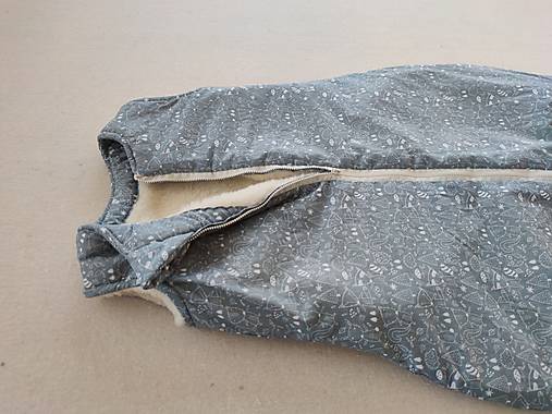 Detský textil - VLNIENKA Spací vak pre deti a bábätká 100% MERINO Top XS/S/M/L/XL/XXL Zvieratká na oceľovo šedej bavlne - 15094896_