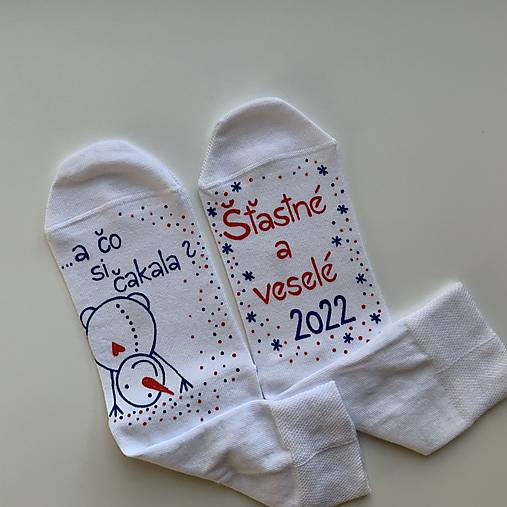 Maľované vianočné ponožky s nápisom: "A čo si čakal?..." alebo na želanie (biele (červená + modrá maľba))