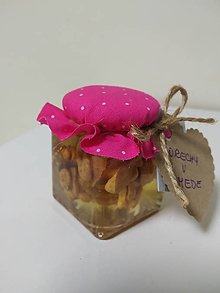 Včelie produkty - Včelí med s vlašskými orechami - 15102112_