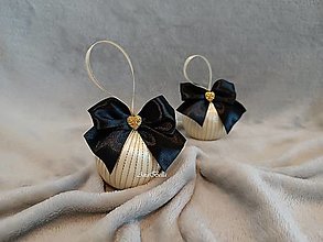 Dekorácie - Zlaté vianočné gule s čiernou mašličkou - 15108664_
