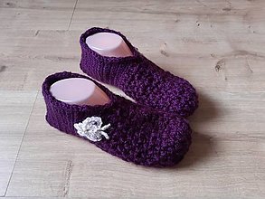 Ponožky, pančuchy, obuv - Háčkované domáce papučky-dámske - 15114109_
