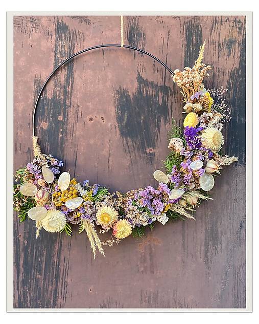 Dekorácie - Slamienky a mesačnica vo venci  - 15114896_