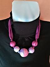 Náhrdelníky - Hodvábny náhrdelník fialový - 15121641_