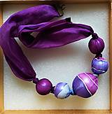 Náhrdelníky - Hodvábny náhrdelník fialový - 15121643_