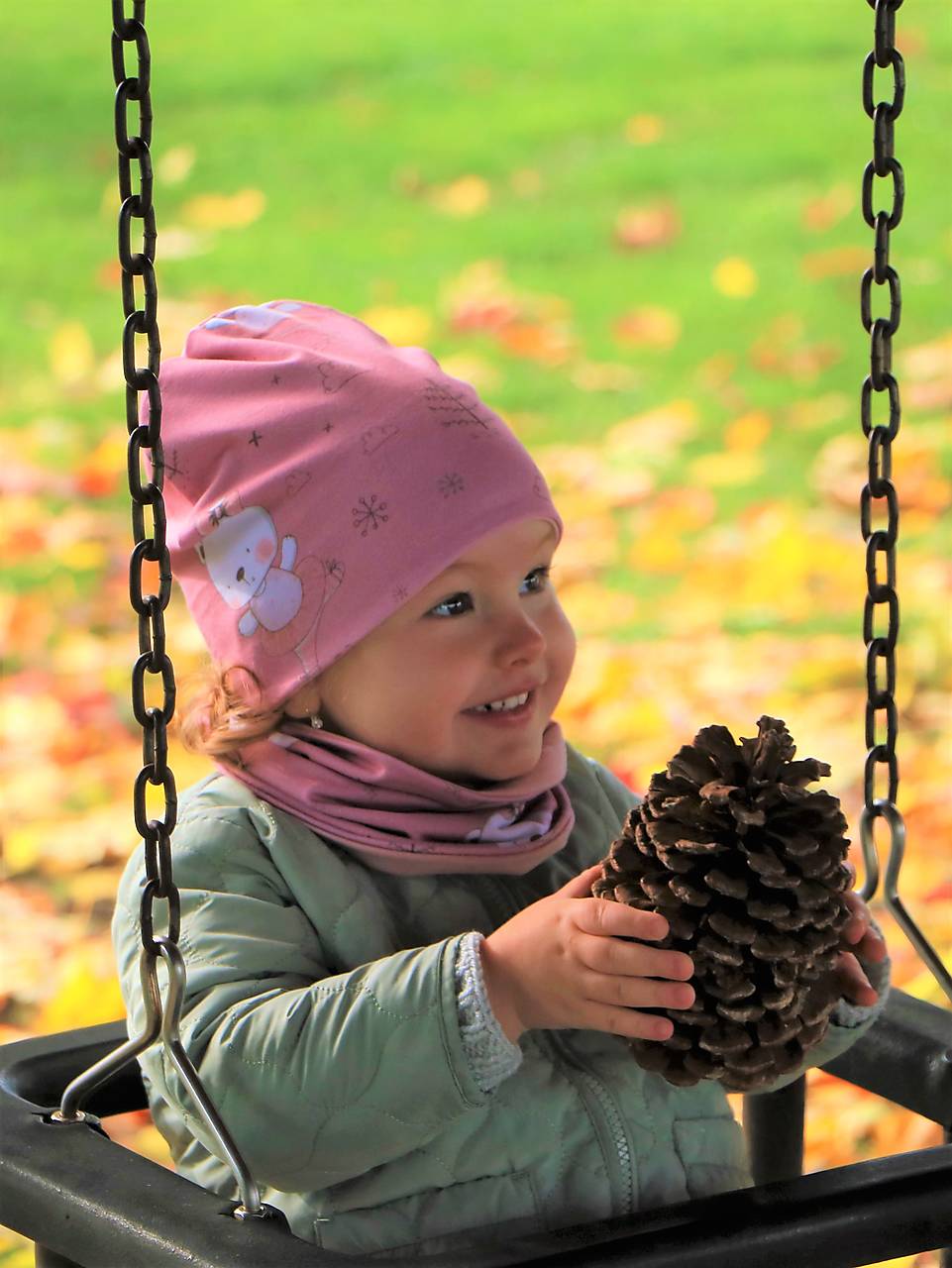 Macko na ružovej úpletová čiapka, nákrčník alebo set