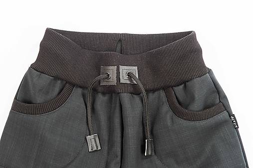 softschell nohavice čierne s barančekom klasický strih