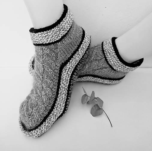 Ponožky, pančuchy, obuv - Dámske papuče vlna / angora - 15127696_