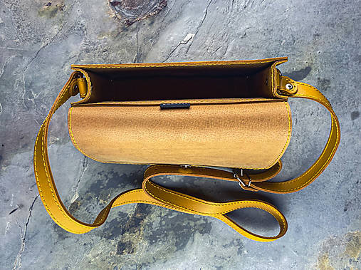 listová kožená kabelka tethys - marygold žltá