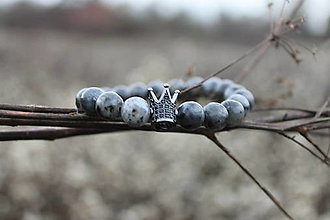 Náramky - Grey crown imperial  (Čierna korunka, čierne zirkóny, korálky 0,6 cm) - 15134981_