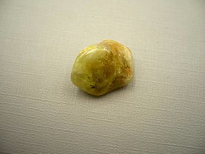 Minerály - Granát zelený 20 mm, č.28 - 15136715_