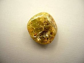 Minerály - Granát zelený 22 mm, č.29 - 15136717_