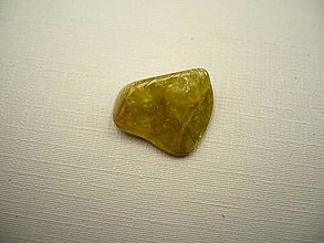 Minerály - Granát zelený 19 mm, č.39 - 15136742_