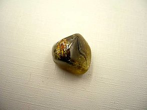Minerály - Granát zelený 16 mm, č.44 - 15136798_