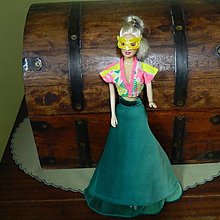 Hračky - Šité Barbie šaty 1 (Zelená sukňa a pestrofarebná blúzka) - 15141095_