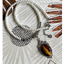 Náhrdelníky - Tiger Eye & Pearls Necklace / Náhrdelník s perlami a tigrím okom - 15143776_