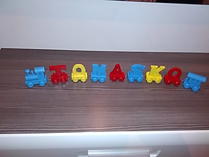 Hračky - Farebný drevený písmenkový vláčik II. -  chlapec, dievča - 15143706_