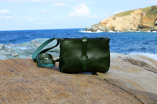 Kabelky - Kožená kabelka SARIA - zelená - 15142837_