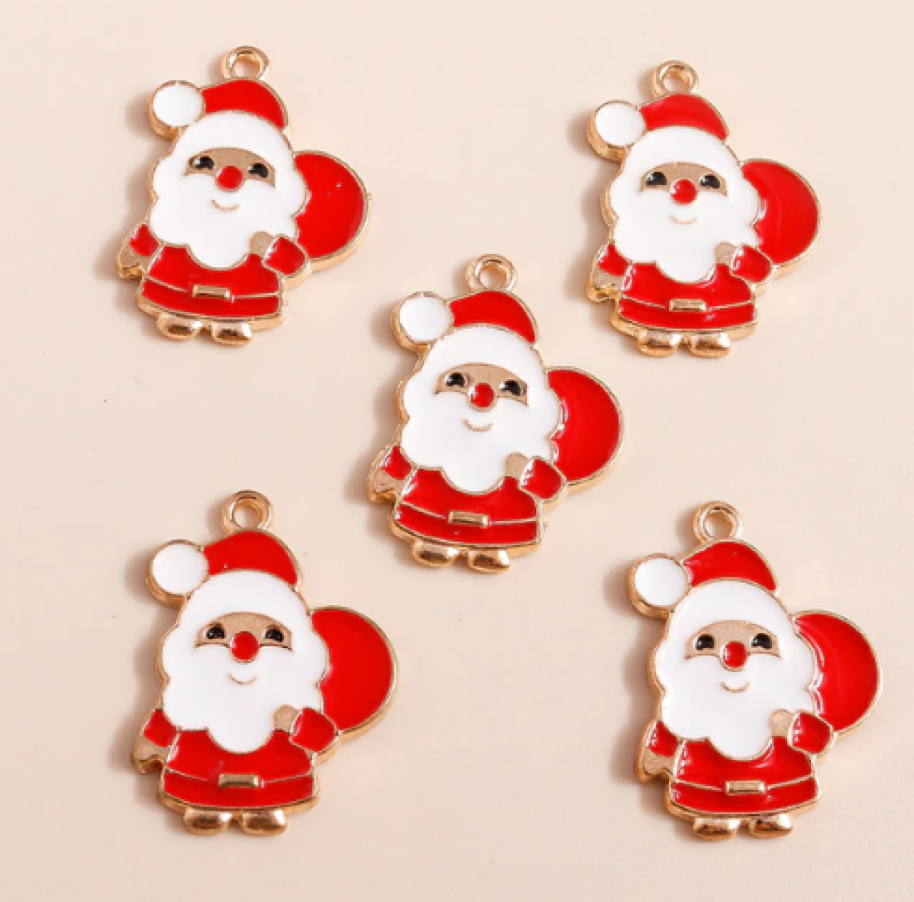 PR104 Prívesok vianočný Santa  2,2 x 1,5 cm
